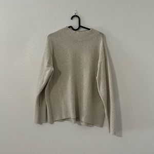 UNIQLO sweater